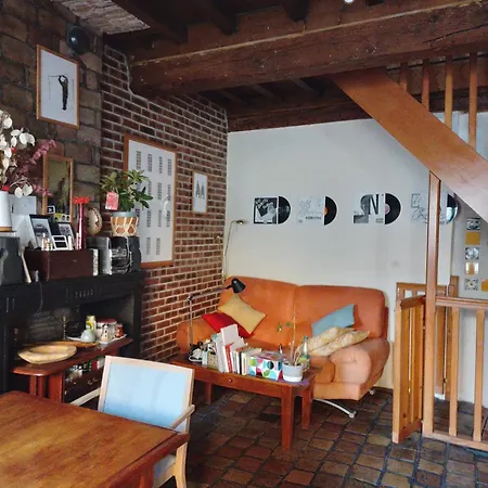 Bed & Breakfast Dans Maison De Vieux, St Just Lyon